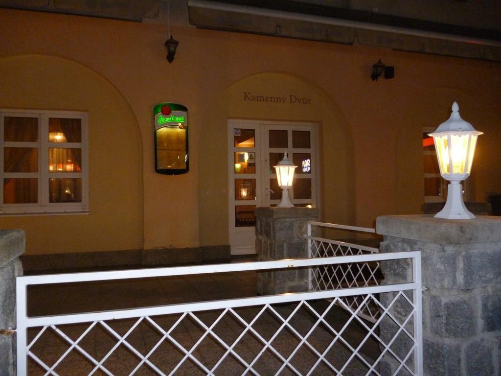 Pension Kamenny Dvur Marianske Lazne Exterior photo